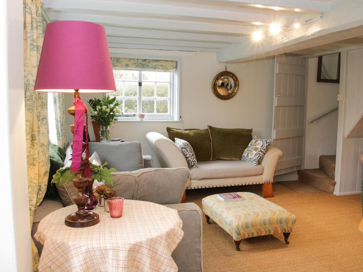 Wolvesacre Mill Cottage วิตเชิร์ช ภายนอก รูปภาพ