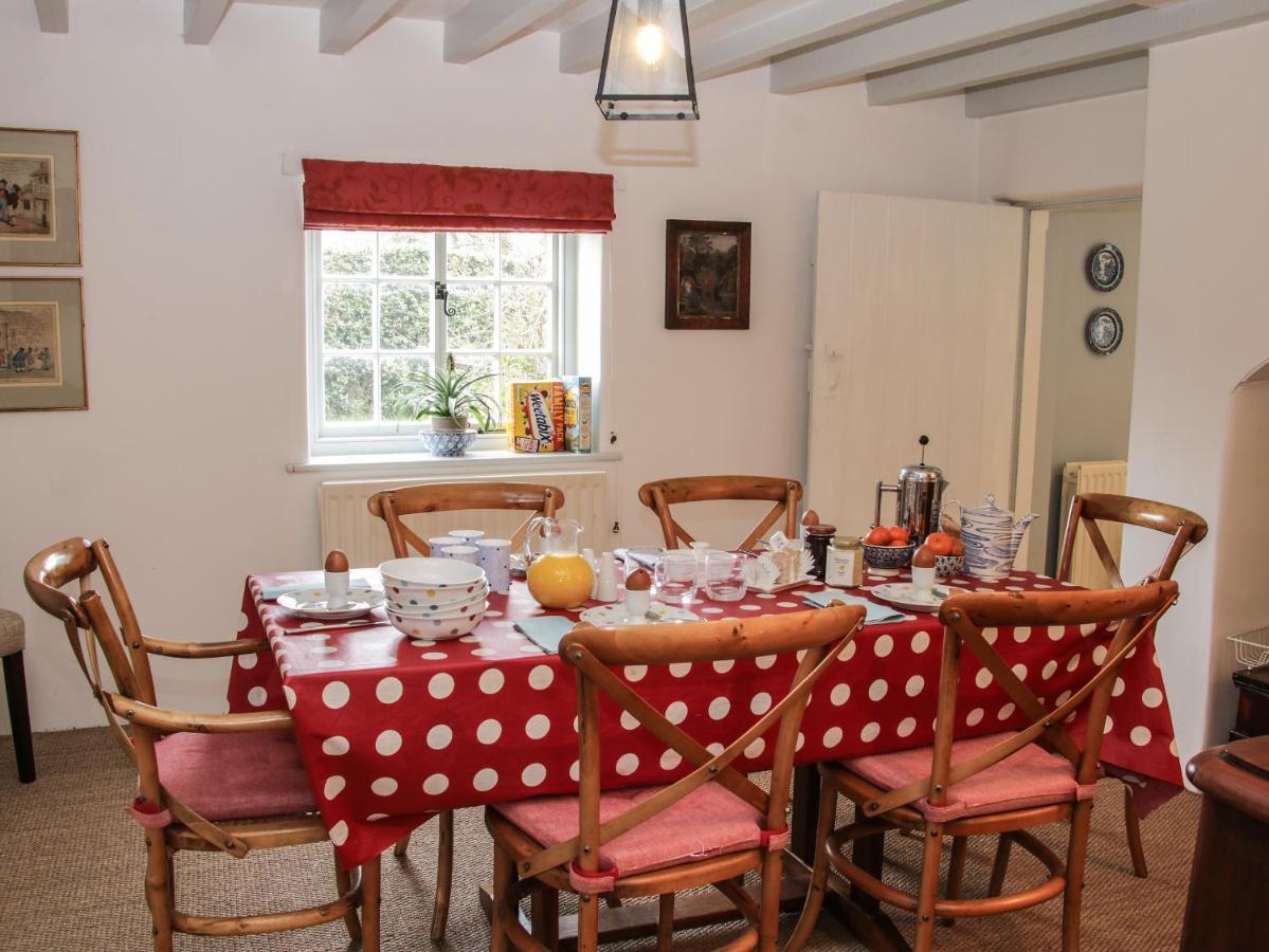 Wolvesacre Mill Cottage วิตเชิร์ช ภายนอก รูปภาพ