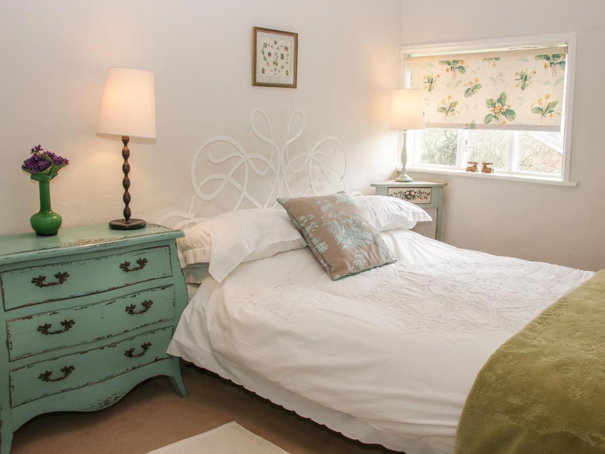 Wolvesacre Mill Cottage วิตเชิร์ช ภายนอก รูปภาพ